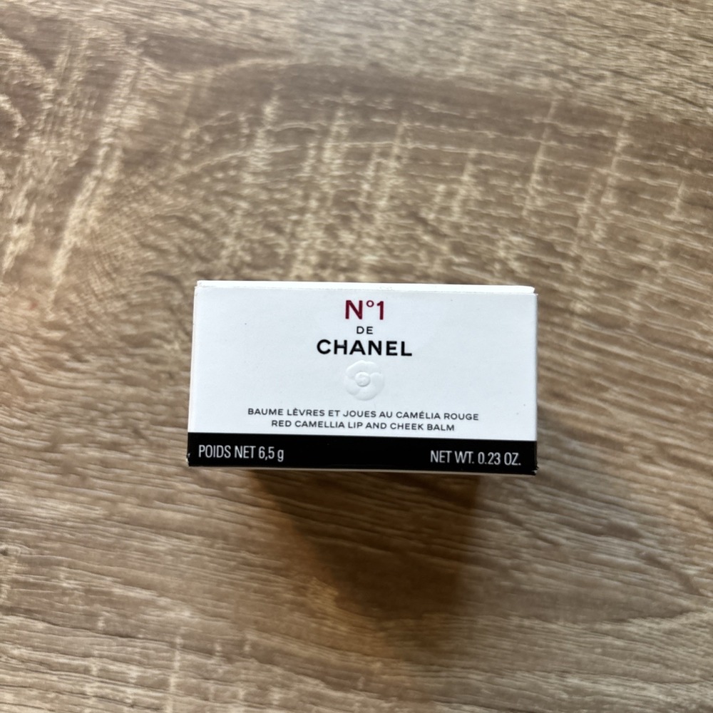 No1 De Chanel Red Camellia Lip and Cheek Balm, 6 Berry Boost, BNIB